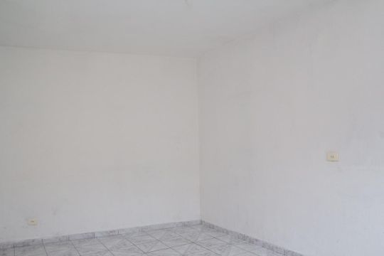 Casa para alugar com 1 quarto, 42m² em Vila Bancaria, São Paulo