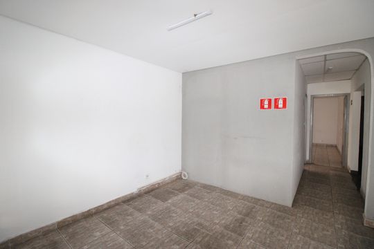 Casa à venda com 5 quartos, 340m² em Parque Paineiras, São Paulo