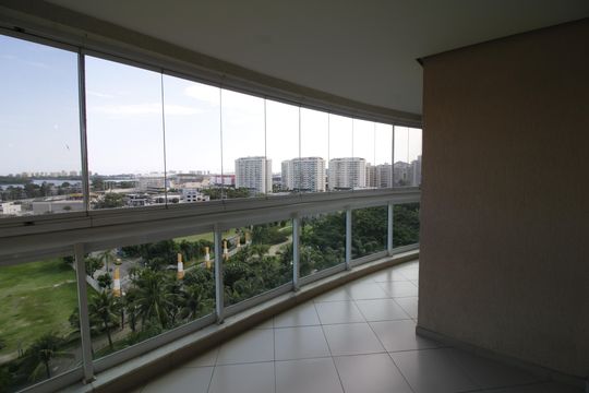 Varanda de apartamento para alugar com 3 quartos, 90m² em Barra Olímpica, Rio de Janeiro