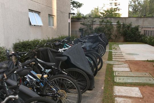 Bicicletário de apartamento para alugar com 2 quartos, 45m² em Usina Piratininga, São Paulo