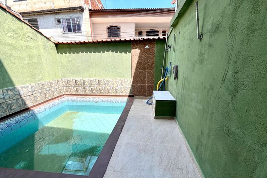 Piscina de casa de condomínio para alugar com 1 quarto, 90m² em Recreio dos Bandeirantes, Rio de Janeiro