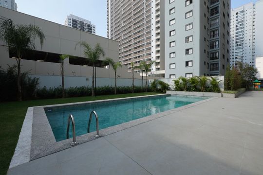 Piscina de apartamento para alugar com 1 quarto, 40m² em Vila Dom Pedro I, São Paulo