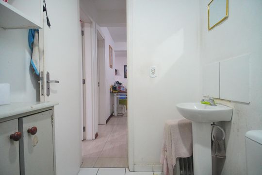 Banheiro de apartamento à venda com 2 quartos, 75m² em Campina, São Leopoldo