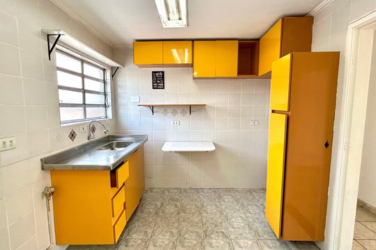 Cozinha de apartamento para alugar com 3 quartos, 64m² em Vila Galvão, Guarulhos