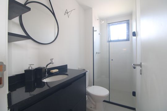 Banheiro de apartamento para alugar com 1 quarto, 35m² em Planalto Paulista, São Paulo