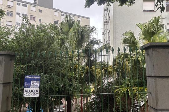 Fachada de apartamento para alugar com 2 quartos, 57m² em Jardim Sabará, Porto Alegre