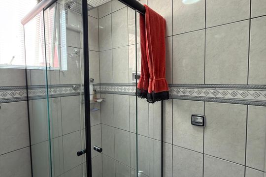 Banheiro Social de apartamento à venda com 2 quartos, 64m² em Vila Afonsina, São Bernardo do Campo