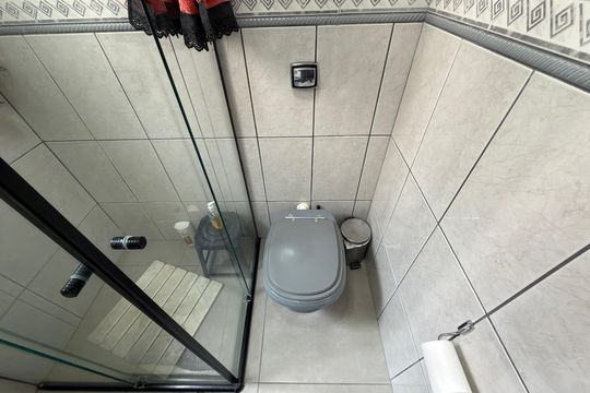 Banheiro Social de apartamento à venda com 2 quartos, 64m² em Vila Afonsina, São Bernardo do Campo