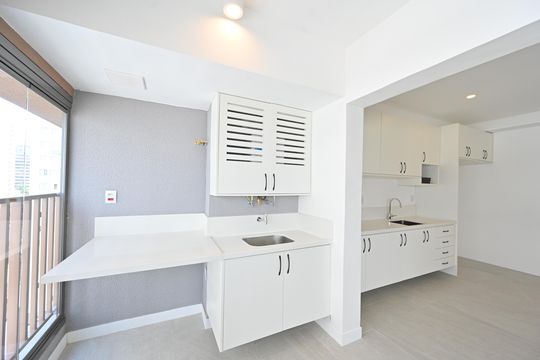Lavanderia de apartamento para alugar com 2 quartos, 77m² em Parque Imperial, São Paulo