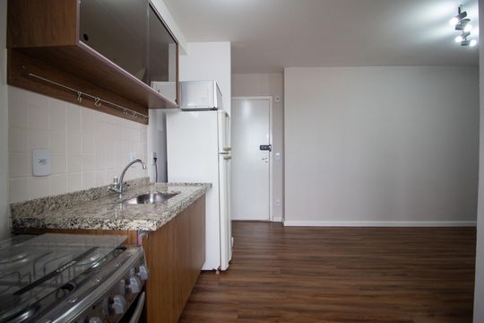 Cozinha de apartamento para alugar com 2 quartos, 42m² em Jardim das Estrelas, Sorocaba