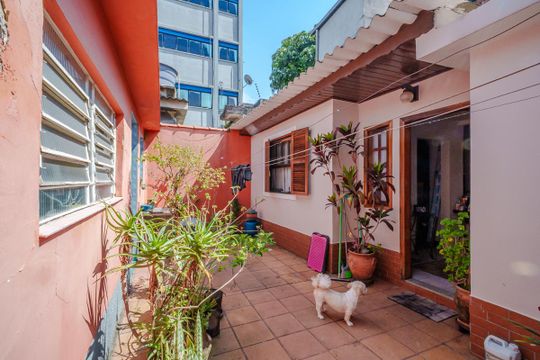Quintal de casa à venda com 3 quartos, 189m² em Vila Lageado, São Paulo
