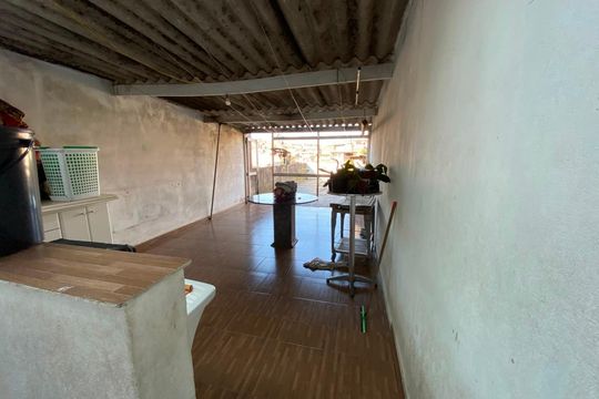 Casa para alugar com 2 quartos, 75m² em Vila Miranda, Itaquaquecetuba