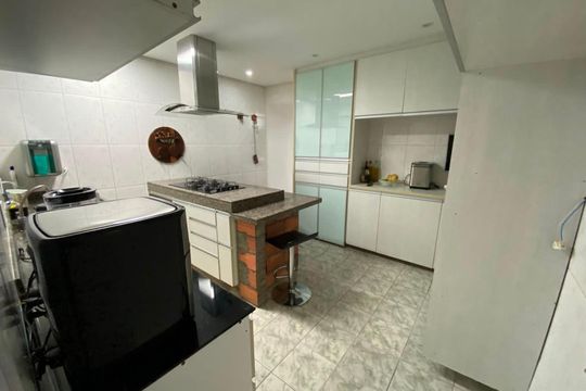 Casa para alugar com 2 quartos, 75m² em Vila Miranda, Itaquaquecetuba
