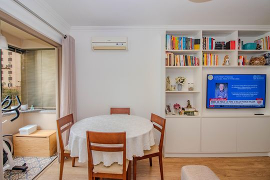 Sala de apartamento para alugar com 2 quartos, 49m² em Rubem Berta, Porto Alegre