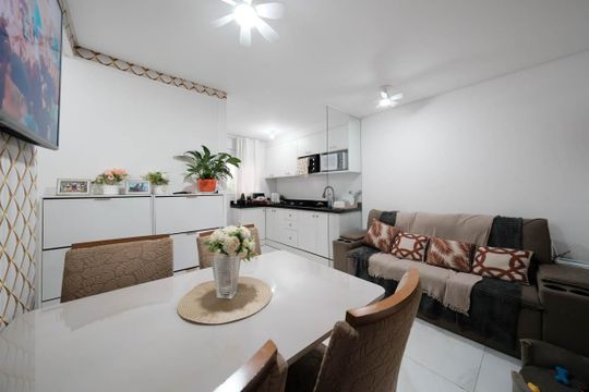 Sala/Cozinha de apartamento à venda com 2 quartos, 37m² em Parque Paineiras, São Paulo