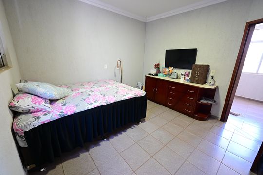 Casa de Condomínio à venda com 5 quartos, 247m² em Setor Bueno, Goiânia