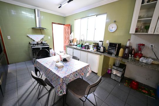 Casa de Condomínio à venda com 5 quartos, 247m² em Setor Bueno, Goiânia
