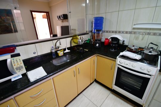 Cozinha de apartamento à venda com 1 quarto, 43m² em Botafogo, Campinas