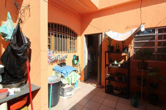 Quintal de casa à venda com 2 quartos, 180m² em Vila Santana, São Paulo