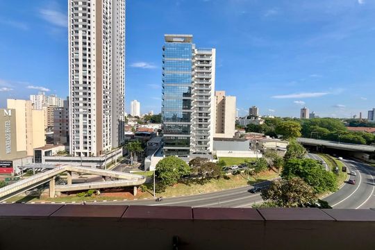 Vista da sacada de kitnet/studio à venda com 1 quarto, 42m² em Centro, Campinas