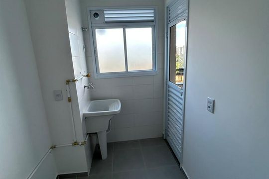 Área de serviço de apartamento para alugar com 2 quartos, 53m² em Medeiros, Jundiaí