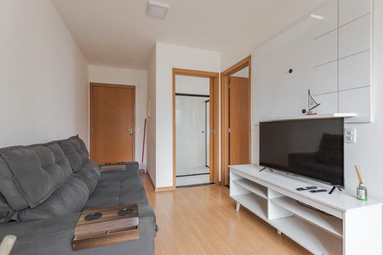 Sala de apartamento para alugar com 1 quarto, 44m² em Morro Santana, Porto Alegre