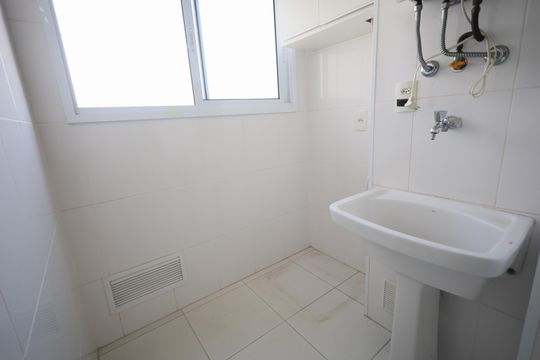 Cozinha e Área de Serviço de apartamento para alugar com 3 quartos, 90m² em Centro, Osasco