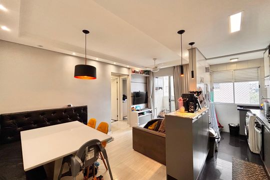 Apartamento à venda com 2 quartos, 49m² em Conceicao, Osasco