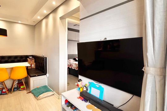 Sala de apartamento à venda com 2 quartos, 49m² em Conceicao, Osasco