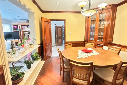 Casa à venda com 3 quartos, 317m² em Jardim Santo Amaro, São Paulo