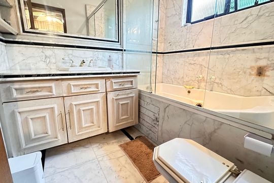 Casa à venda com 3 quartos, 317m² em Jardim Santo Amaro, São Paulo
