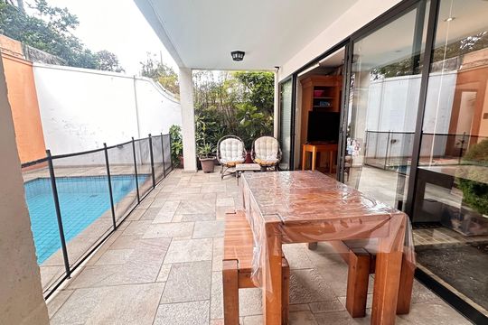 Casa à venda com 3 quartos, 317m² em Jardim Santo Amaro, São Paulo