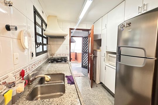 Casa à venda com 3 quartos, 317m² em Jardim Santo Amaro, São Paulo
