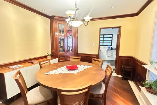 Casa à venda com 4 quartos, 317m² em Jardim Santo Amaro, São Paulo