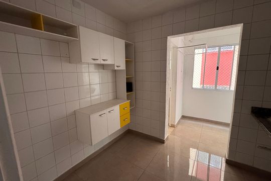 Cozinha - Armários de apartamento para alugar com 3 quartos, 72m² em Granja Viana Ii, Cotia