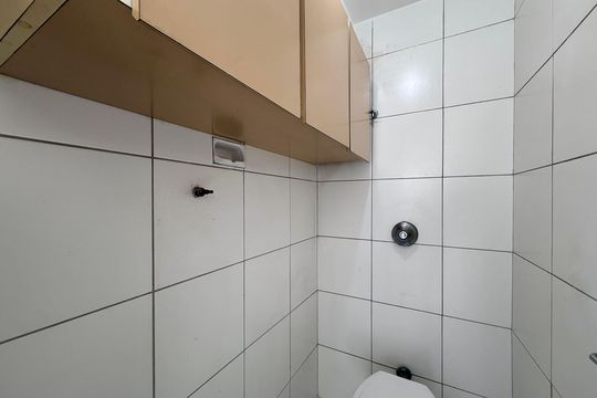 Banheiro de Serviço de apartamento para alugar com 3 quartos, 71m² em Vila Gertrudes, São Paulo