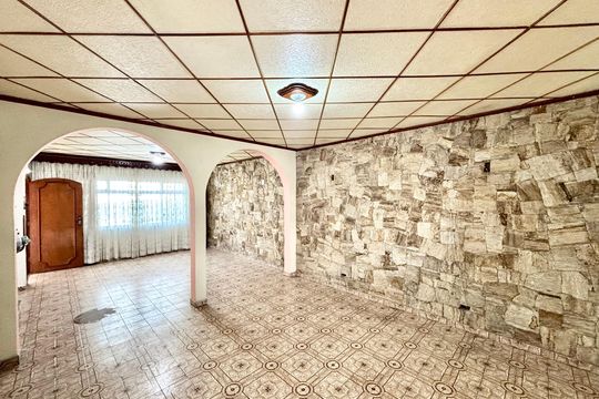 Sala de casa para alugar com 1 quarto, 80m² em Vila Nhocuné, São Paulo