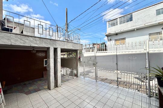 Garagem de casa para alugar com 1 quarto, 80m² em Vila Nhocuné, São Paulo