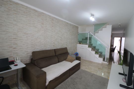 Casa à venda com 3 quartos, 104m² em Vila Santa Clara, São Paulo