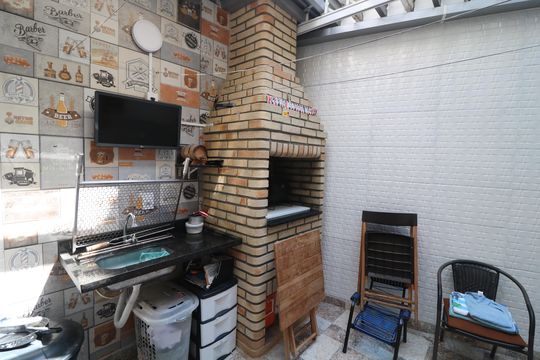 Churrasqueira de casa à venda com 3 quartos, 104m² em Vila Santa Clara, São Paulo