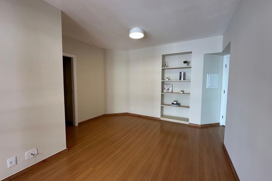 Sala de apartamento para alugar com 3 quartos, 84m² em Alphaville, Barueri