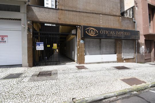 Placa de kitnet/studio à venda com 1 quarto, 47m² em Bacacheri, Curitiba