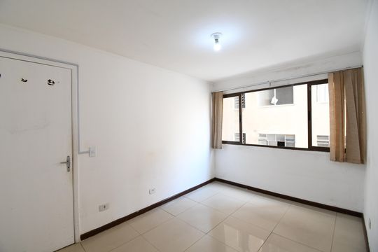 Quarto de kitnet/studio à venda com 1 quarto, 47m² em Bacacheri, Curitiba
