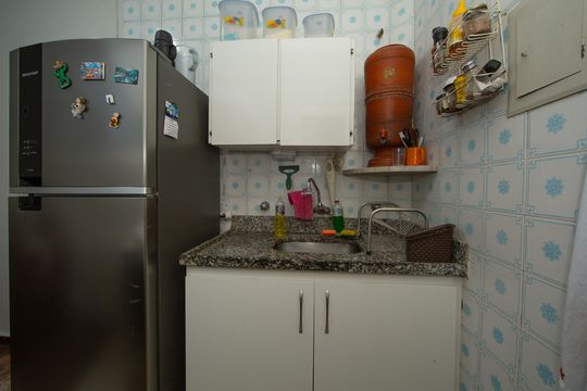 COZINHA de apartamento à venda com 3 quartos, 75m² em Caiçara-adelaide, Belo Horizonte