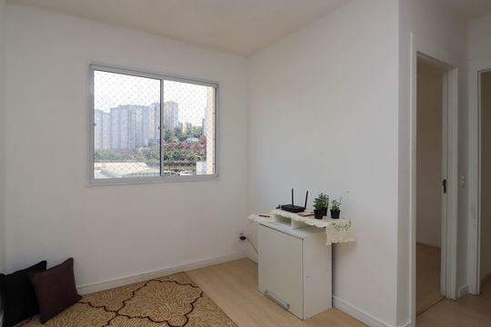 Sala de apartamento à venda com 2 quartos, 40m² em Vila Plana, São Paulo