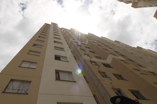 Fachada de apartamento à venda com 2 quartos, 40m² em Vila Plana, São Paulo