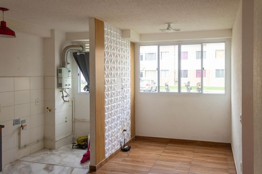 Apartamento para alugar com 2 quartos, 41m² em Santa Cruz, Rio de Janeiro