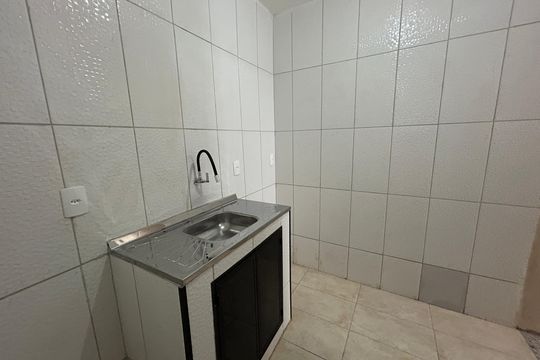 Cozinha e Área de Serviço de casa para alugar com 1 quarto, 35m² em Madureira, Rio de Janeiro