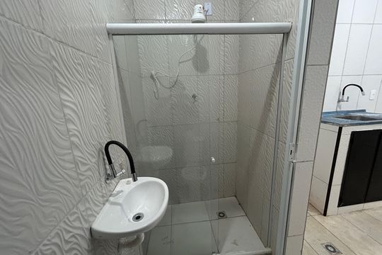 Banheiro de casa para alugar com 1 quarto, 35m² em Madureira, Rio de Janeiro
