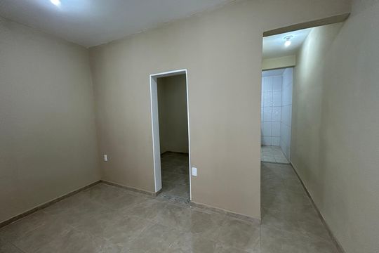 Sala de casa para alugar com 1 quarto, 35m² em Madureira, Rio de Janeiro